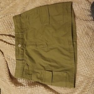 Green cargo skirt